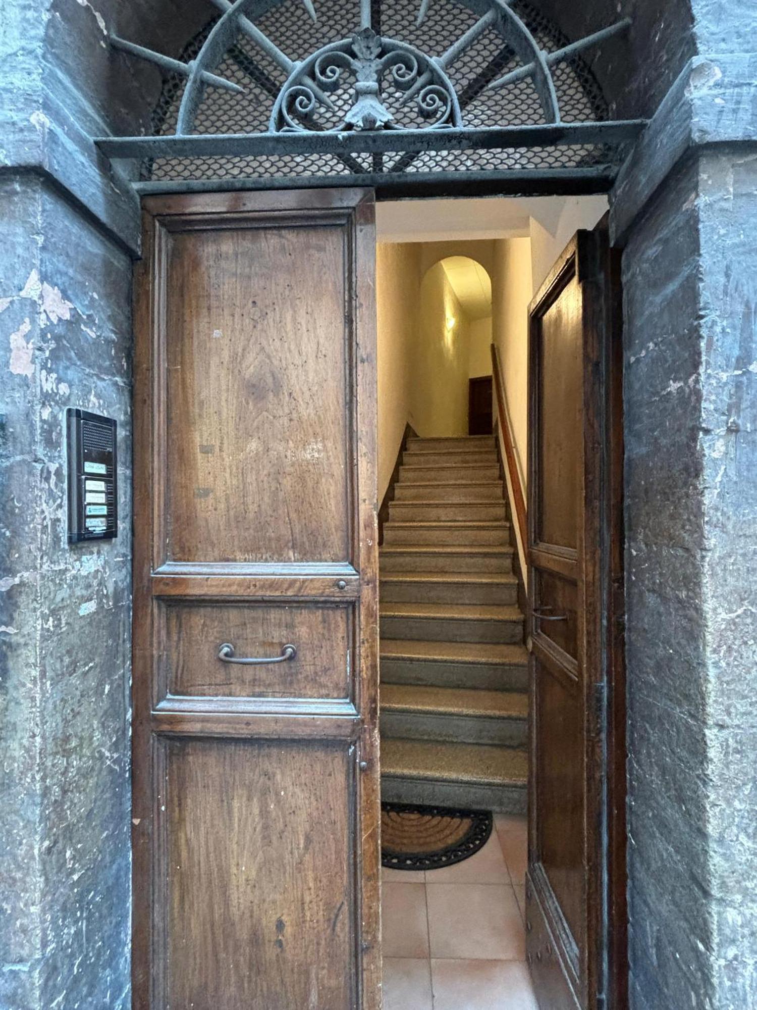 La Loggia Di Portica Residenza Storica Nel Centro Di Assisi Apartment Exterior photo